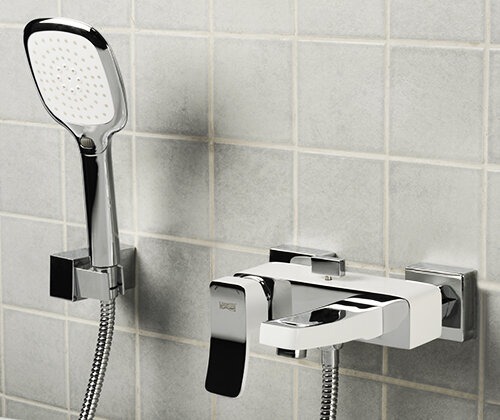 Смеситель Wasserkraft ALLER 1061W для ванны и душа с коротким изливом, белый/хром