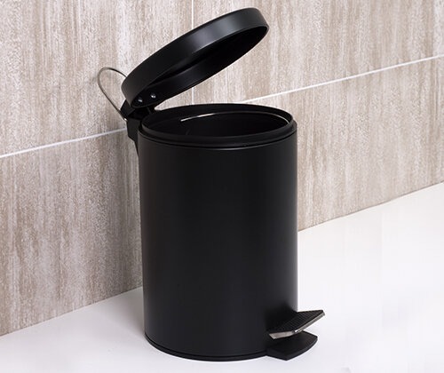 Корзина для мусора Wasserkraft Серия К, с педалью, 5 л, цвет - черный, K-635B