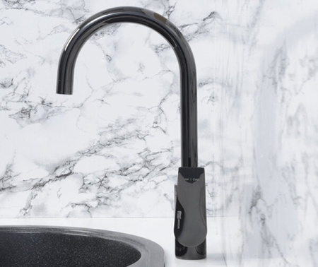 Смеситель Wasserkraft 6607 для кухонной мойки, черный глянец