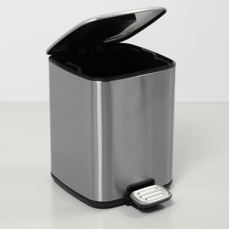 Корзина для мусора Wasserkraft K-649, с педалью, 9 л